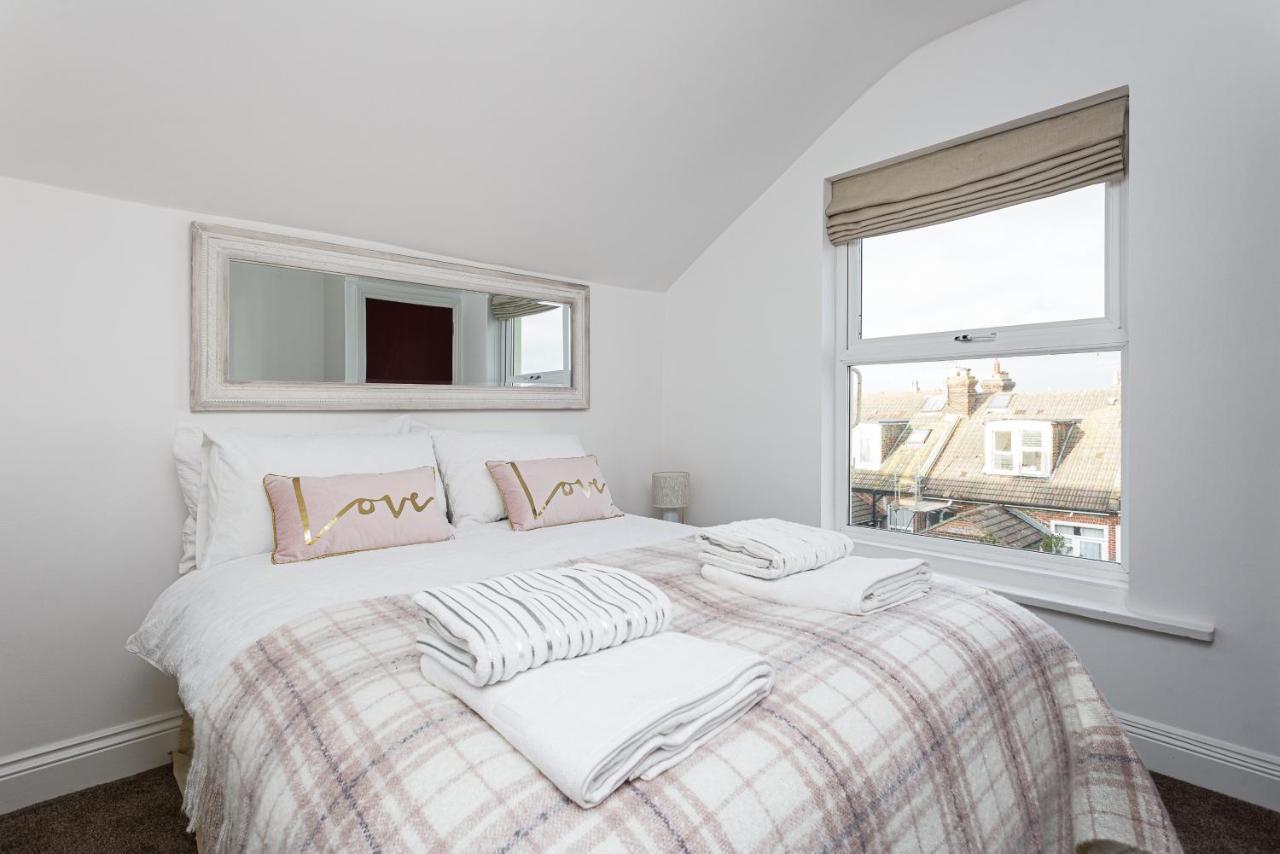 Luxury Granada Apartments - 1 & 2 Bed Flats W Free Parking Perfect For Contractors, Students Near The Beach Portsmouth Esterno foto