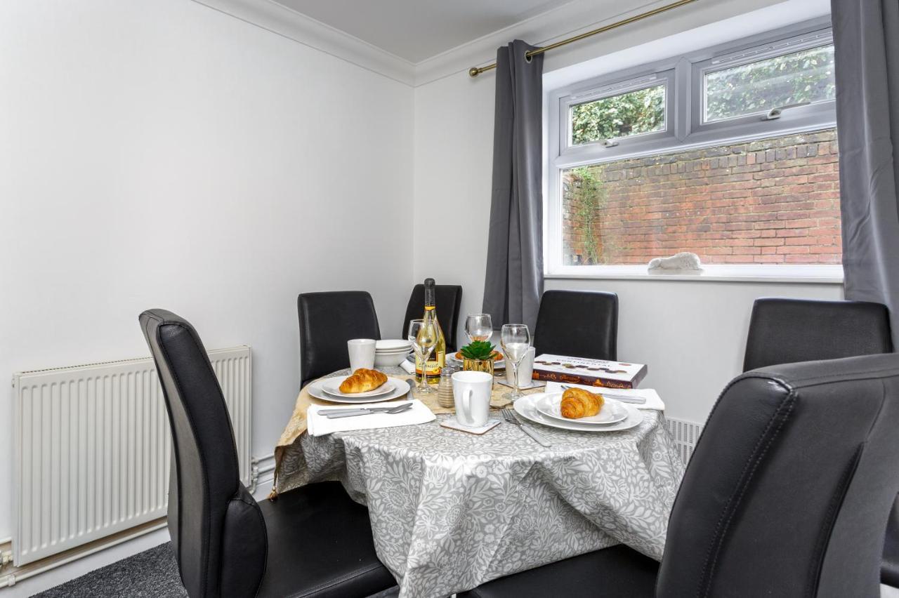 Luxury Granada Apartments - 1 & 2 Bed Flats W Free Parking Perfect For Contractors, Students Near The Beach Portsmouth Camera foto