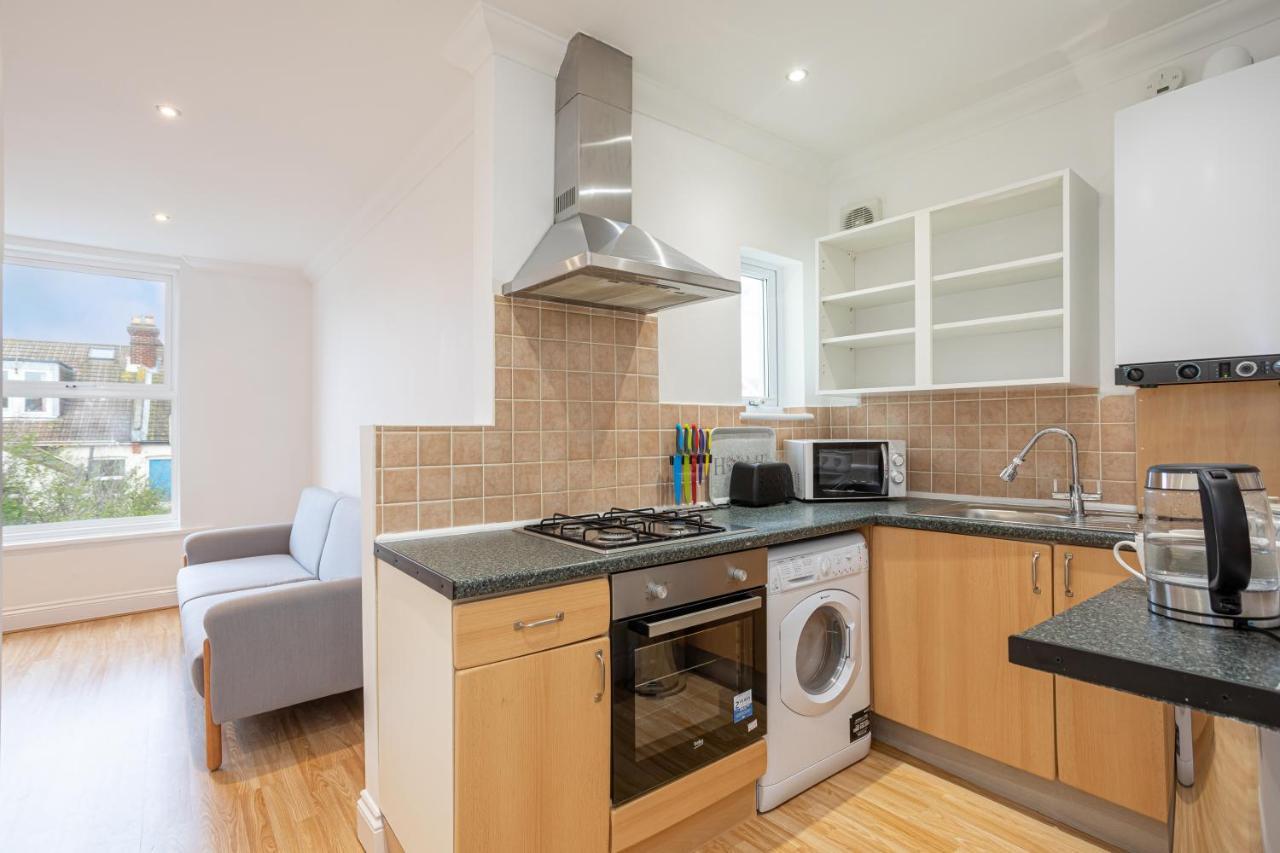 Luxury Granada Apartments - 1 & 2 Bed Flats W Free Parking Perfect For Contractors, Students Near The Beach Portsmouth Esterno foto