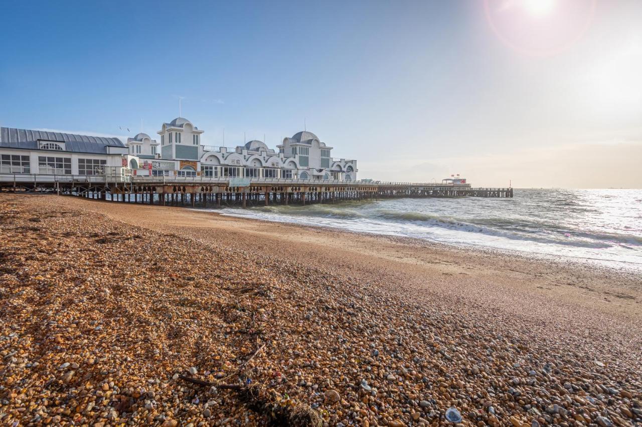 Luxury Granada Apartments - 1 & 2 Bed Flats W Free Parking Perfect For Contractors, Students Near The Beach Portsmouth Esterno foto